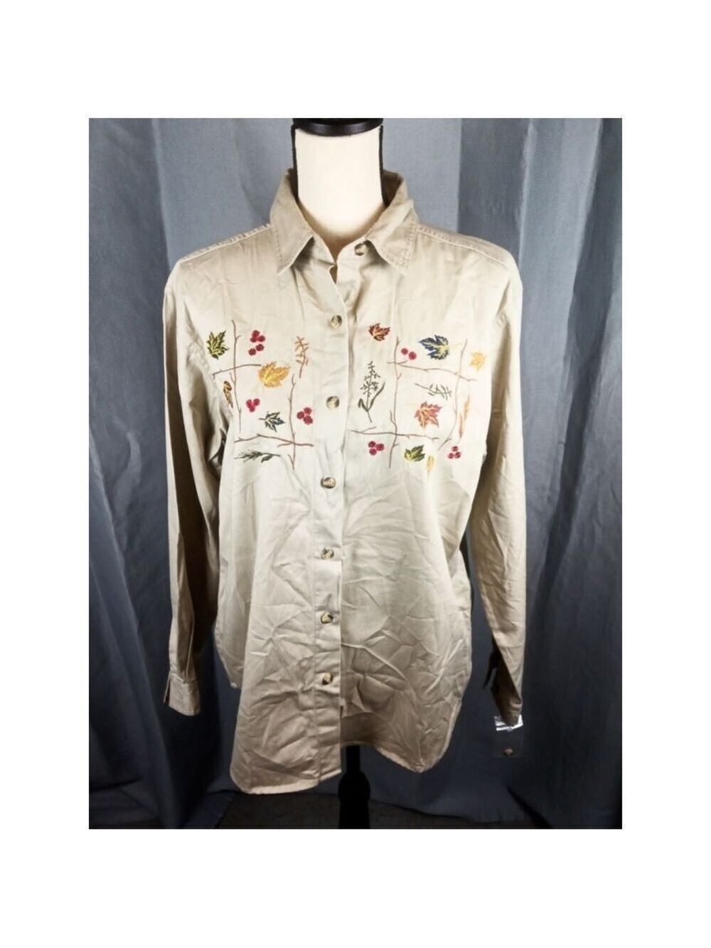 Women's Casey & Max Beige Embroidered Button Down Shirt M